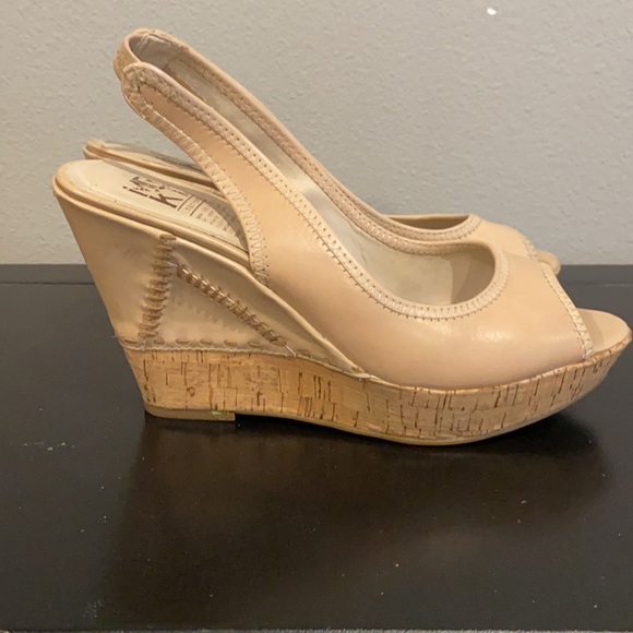 Cream Wedges - Picture 3 of 6